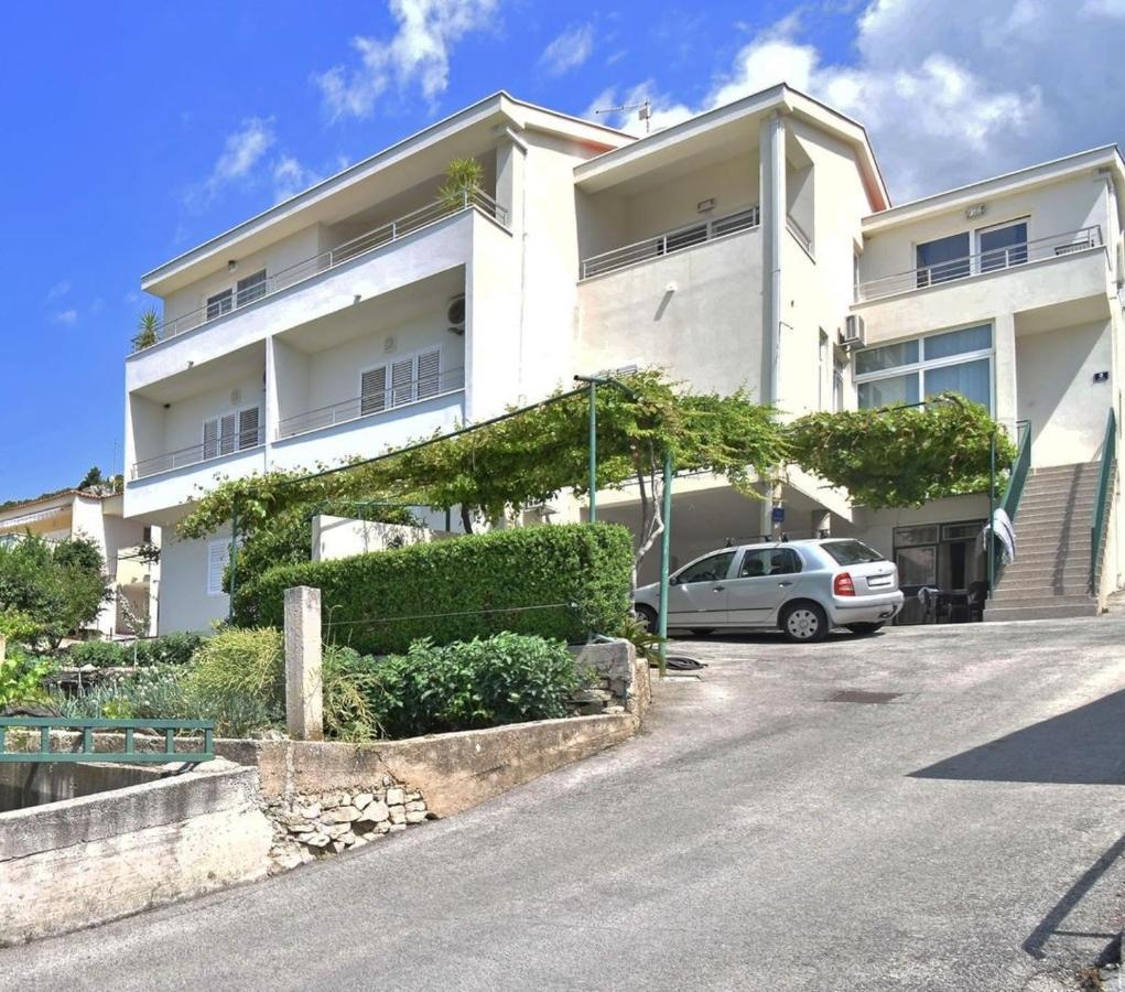 Apartment Lijana Sea View Tucepi Exterior photo
